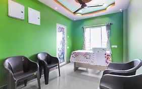Oyo 1807 Hotel Platinum Inn 4*