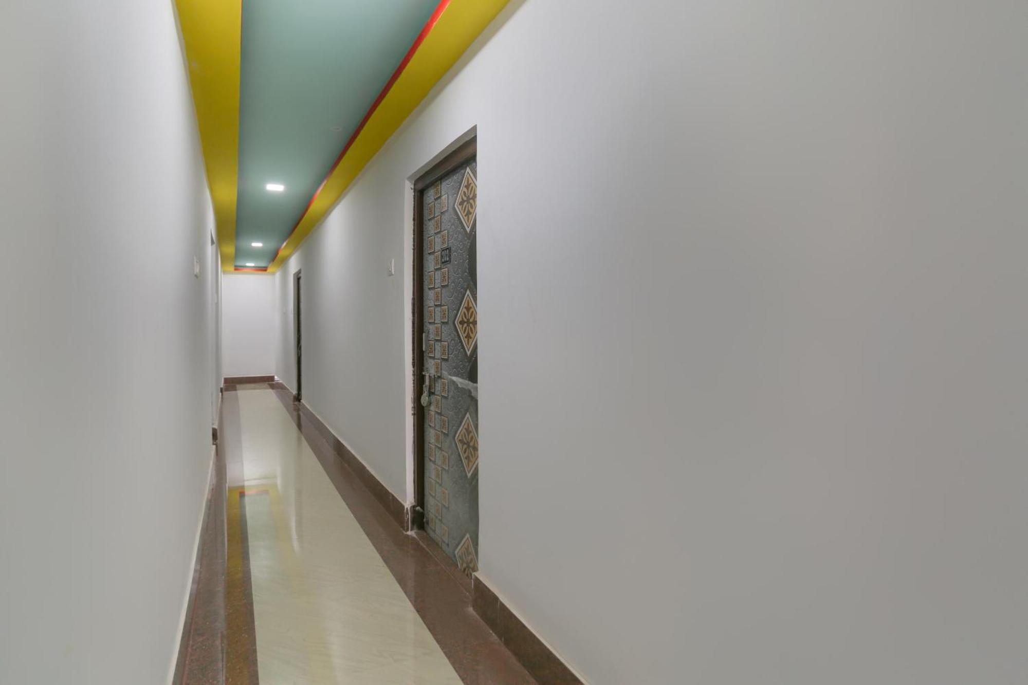 Hotel O The Platinum Inn Barakpur Exterior photo